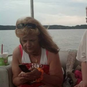 Meet your Posher, Debbie